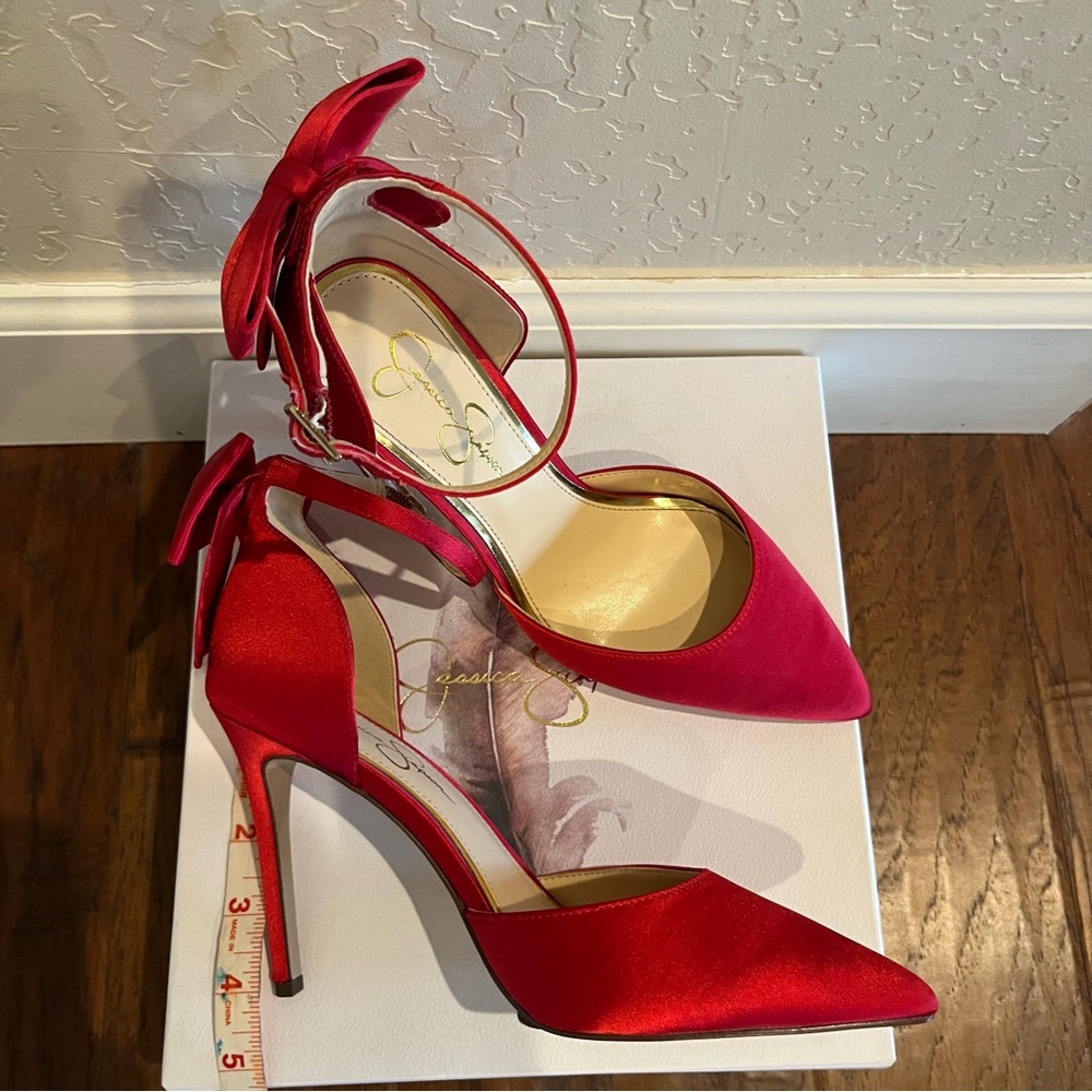 Jessica Simpson Red Satin Heels with Bow - Picture 6 of 12